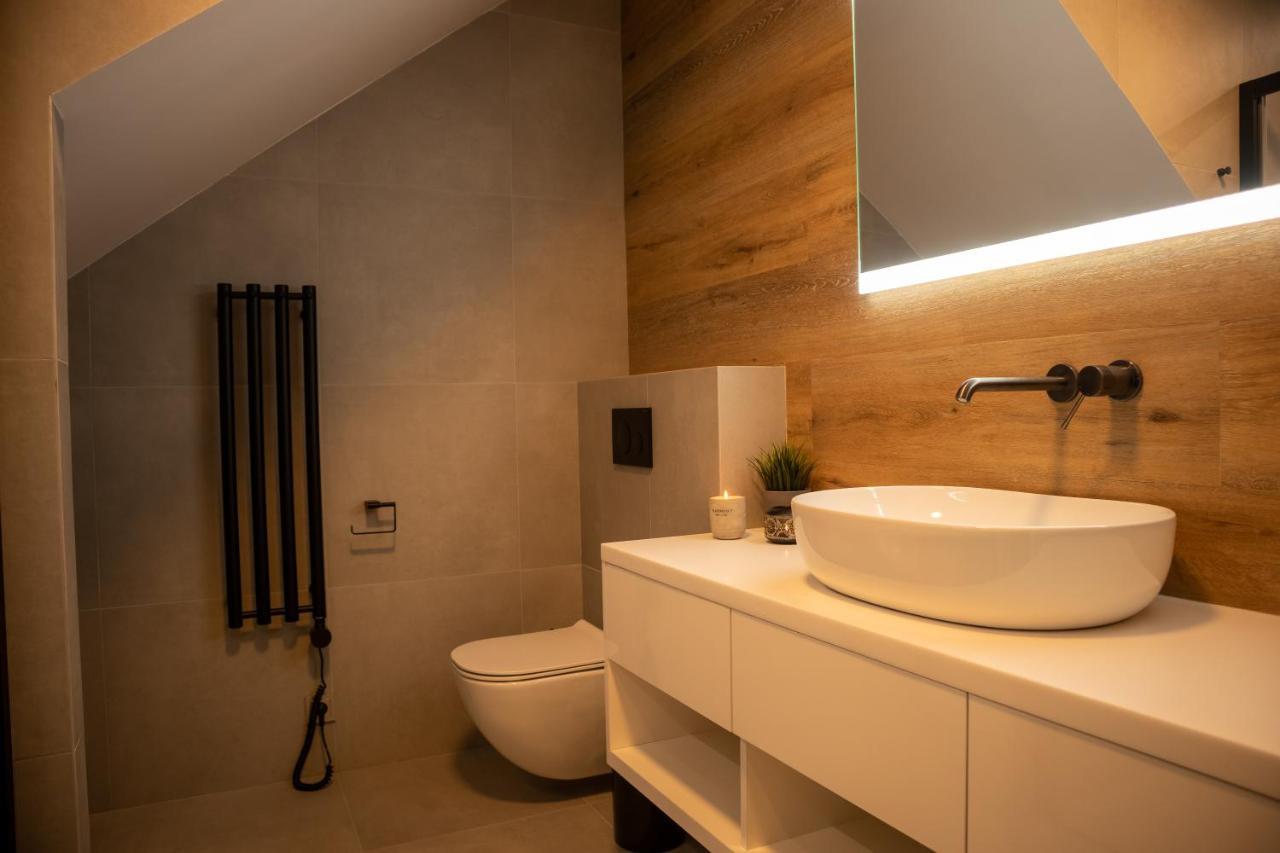 Loučná pod KlínovcemHillside No. 18アパートメント エクステリア 写真